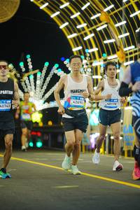 BIB: 40743, 0000, 42690, 40178
                            <button type="button" onclick="openModal(22813723)" class="btn btn-primary btn-sm float-right btn-popup" data-toggle="modal" data-target=".modal-high-quality">
                        <i class="fas fa-shopping-cart"></i> Add to Cart
                    </button>
                                            <button type="button" onclick="isThisMe(22813723, true)" class="btn btn-success btn-sm float-right btn-popup btn-isme hidden" data-toggle="tooltip" data-placement="bottom" title="นี่คือรูปของคุณใช่ไหม คลิกที่นี่เพื่อเอาเข้าอัลบั้ม">
                        <i class="fas fa-plus"></i> Add to album
                    </button>
                    <button type="button" onclick="isThisMe(22813723, false)" class="btn btn-warning btn-sm float-right btn-popup btn-isnotme hidden">
                        <i class="fas fa-ban"></i> Remove from album
                    </button>